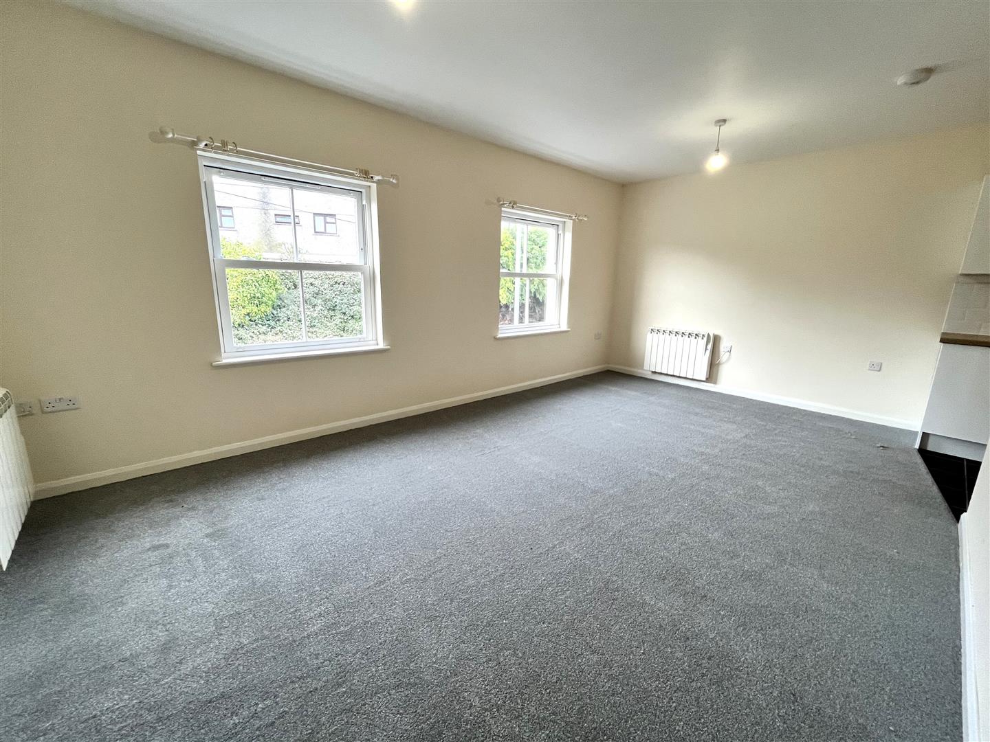 2 bed property in Wellington House, Truro